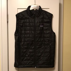 Patagonia black quilted Nano Puff vest